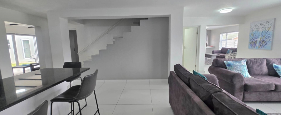 4 Bedroom Property for Sale in Franskraal Western Cape